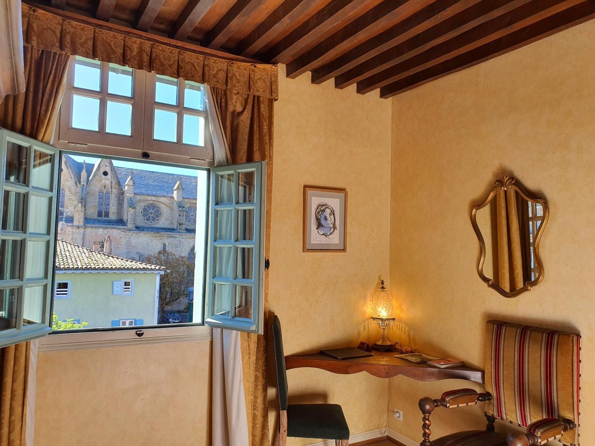 La Maison Des Consuls Mirepoix  Rom bilde